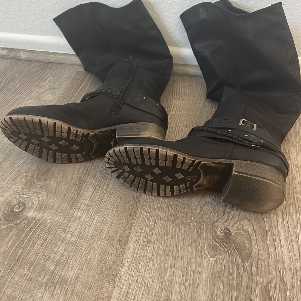 Faux leather black boots - Picture 5 of 6